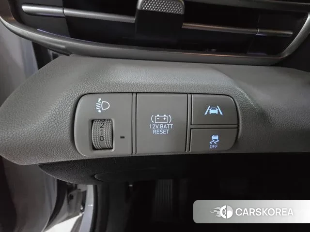 Hyundai Avante Hybrid (CN7) 2021 Белый из Кореи, фото 3