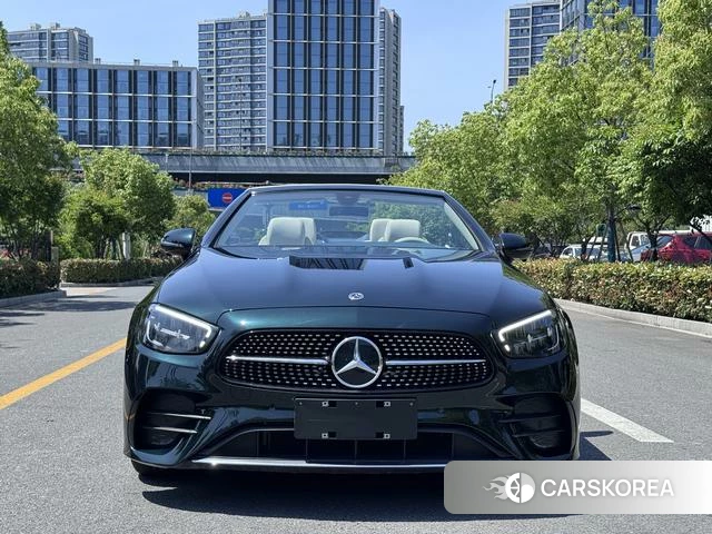 Mercedes-Benz E-class (imported) 2022 Зеленый из Китая, фото 3