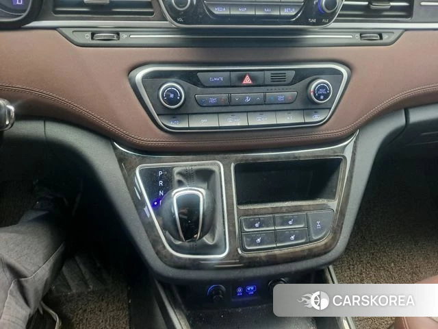 Hyundai The New Grand Starex 2020 Черный двухцветный из Кореи, фото 3