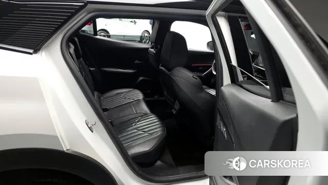 Peugeot 2008 Second generation 2020 Белый из Кореи, фото 3