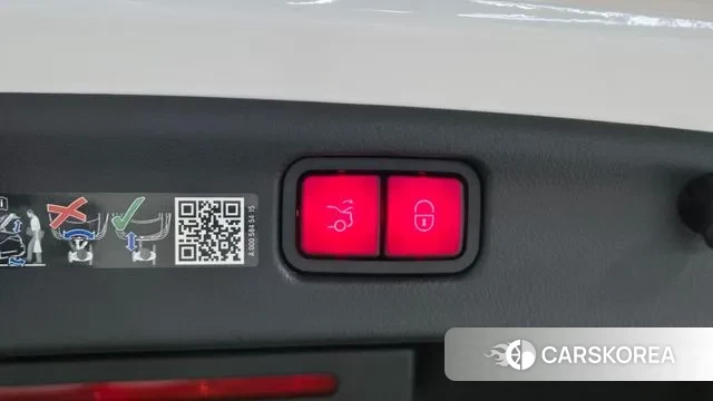 Mercedes-Benz C-Class W206 2023 Белый из Кореи, фото 3