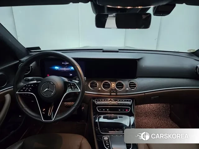 Mercedes-Benz E-Class W213 2021 Черный из Кореи, фото 3