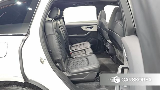 Audi Q7 (4M) 2022 Белый из Кореи, фото 3