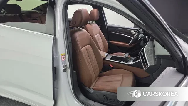 Audi A6 (C8) 2021 Белый из Кореи, фото 3