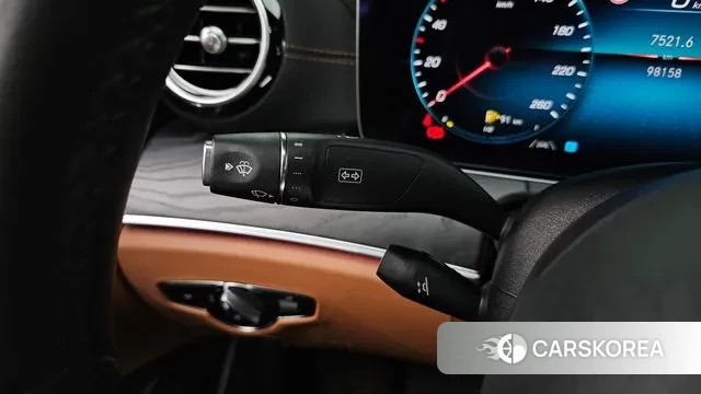 Mercedes-Benz E-Class W213 2020 Белый из Кореи, фото 3