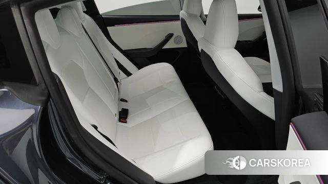 Tesla Model 3 2025 Серый из Кореи, фото 3