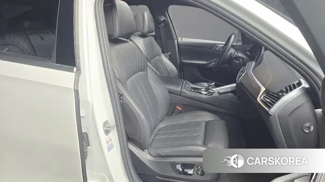 BMW X6 (G06) 2022 Белый из Кореи, фото 3