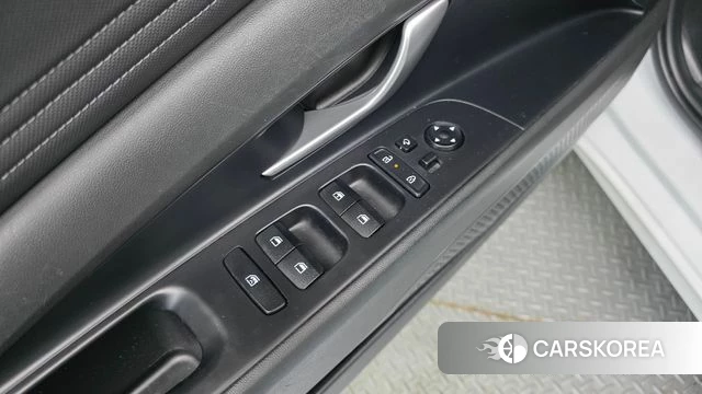 Hyundai The New Avante (CN7) 2023 Белый из Кореи, фото 3