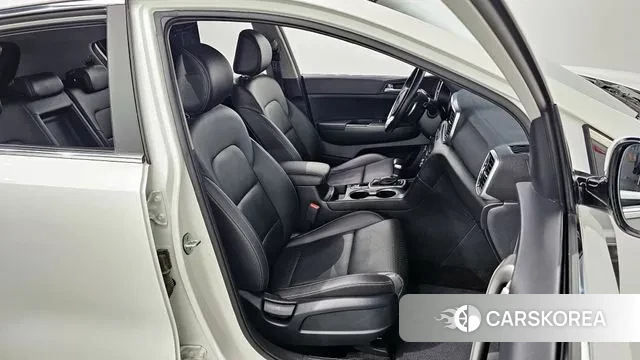 Kia Sportage The Bold 2021 Белый из Кореи, фото 3