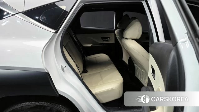 Hyundai Kona Hybrid (SX2) 2024 Белый из Кореи, фото 3