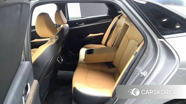 Kia K5 3rd generation 2023 Серебристо-серый из Кореи, фото 3