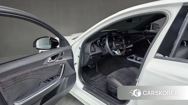 Kia Stinger Meister 2022 Белый из Кореи, фото 3