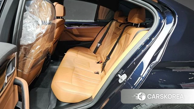 BMW 5 Series (G30) 2021 Черный из Кореи, фото 3