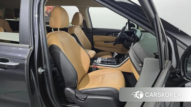 Kia Carnival 4th generation 2023 Серый из Кореи, фото 3