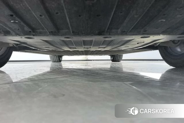 Xiaopeng Motors Xiaopeng P7+ 2025 Темно-серый из Китая, фото 3