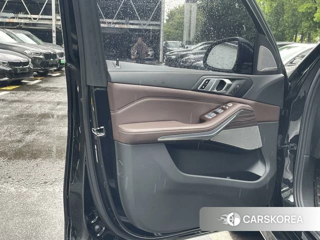 BMW X5 2023 Черный из Китая, фото 3