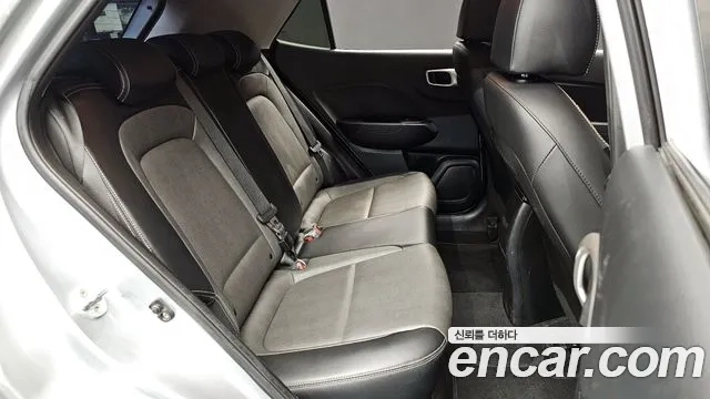 Hyundai Venue 2021 Серебристо-серый из Кореи, фото 3