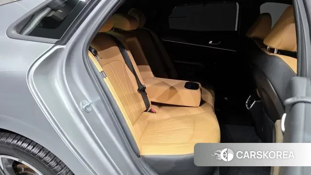 Kia K5 3rd generation 2023 Серебристо-серый из Кореи, фото 3