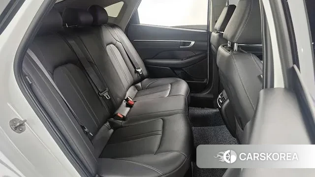 Hyundai Sonata D Edge Hybrid (DN8) 2024 Белый из Кореи, фото 3