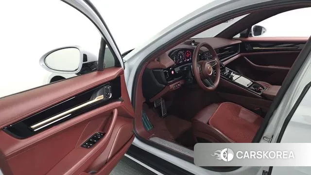 Porsche Panamera (972) 2024 Белый из Кореи, фото 3