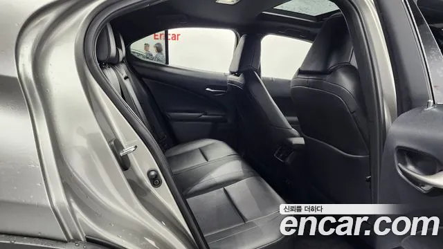 Lexus UX250h id 2651743 из Кореи 3