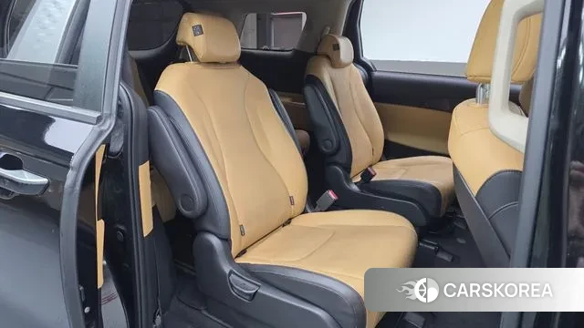 Kia Carnival 4th generation 2022 Черный из Кореи, фото 3