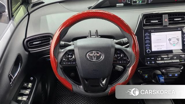 Toyota Prius 4th Generation 2022 Белый из Кореи, фото 3