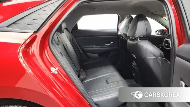 Hyundai The New Avante Hybrid (CN7) 2023 Красный из Кореи, фото 3