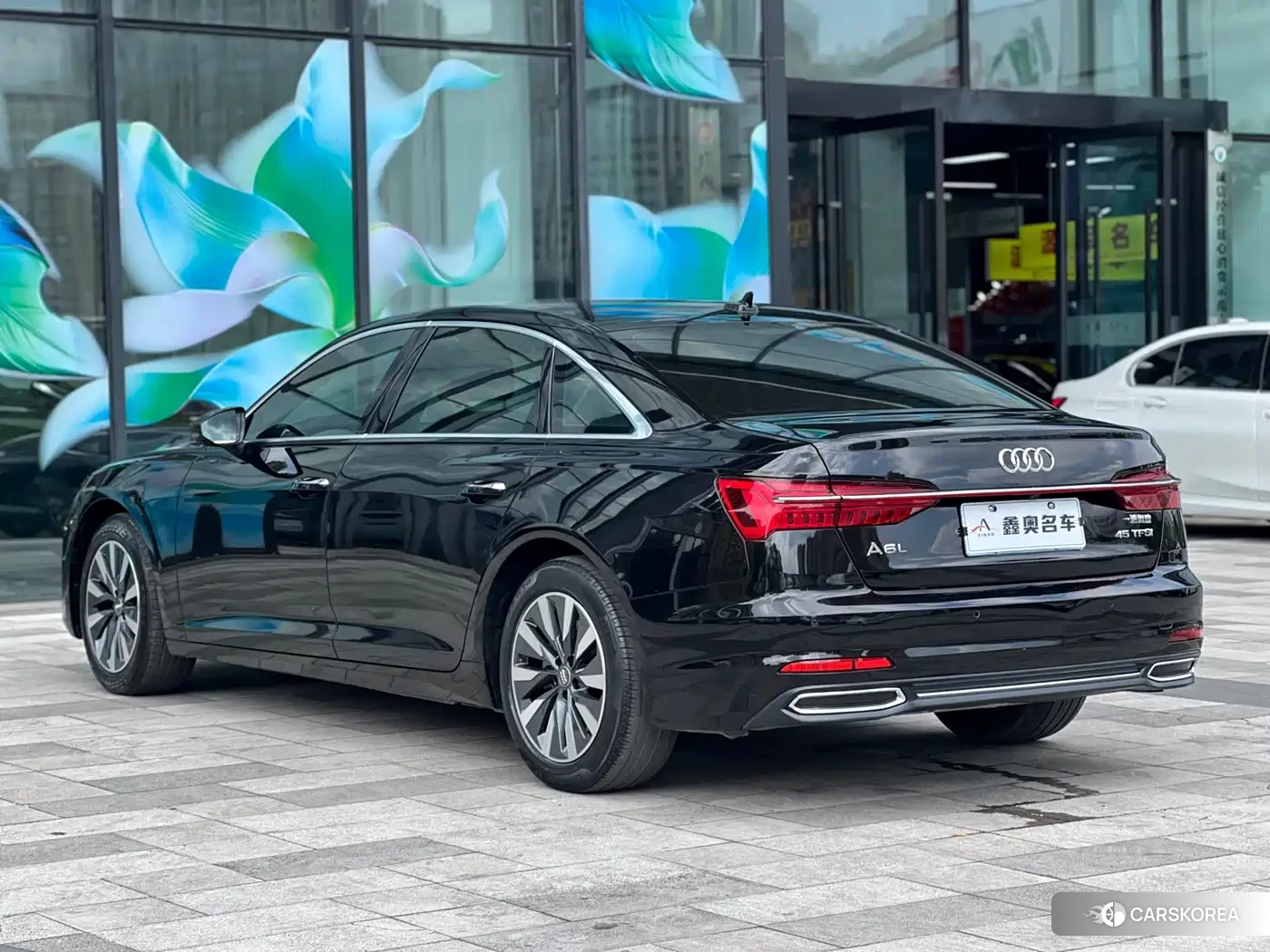 Audi A6L 2019 Черный из Китая, фото 3