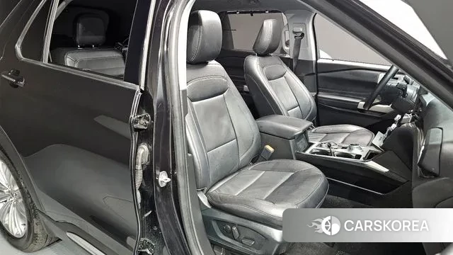 Ford Explorer 6th Generation 2021 Черный из Кореи, фото 3