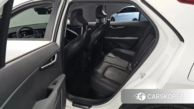 Kia Di Ol Nu Niro 2022 Белый из Кореи, фото 3