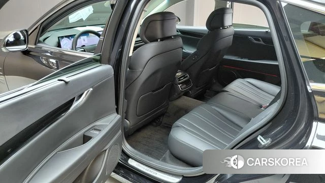 Genesis G80 (RG3) 2026 Черный из Кореи, фото 3