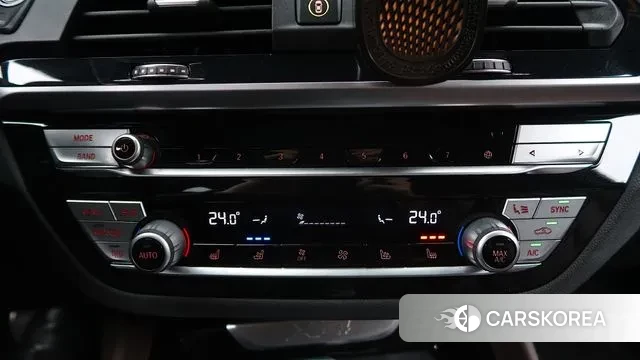 BMW X4 (G02) 2021 Белый из Кореи, фото 3