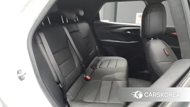 Chevrolet (GM Daewoo) The New Trail Blazer 2024 Белый из Кореи, фото 3