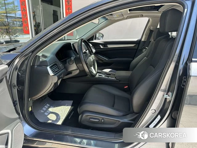 Honda Accord 2023 Серебристо-серый из Китая, фото 3