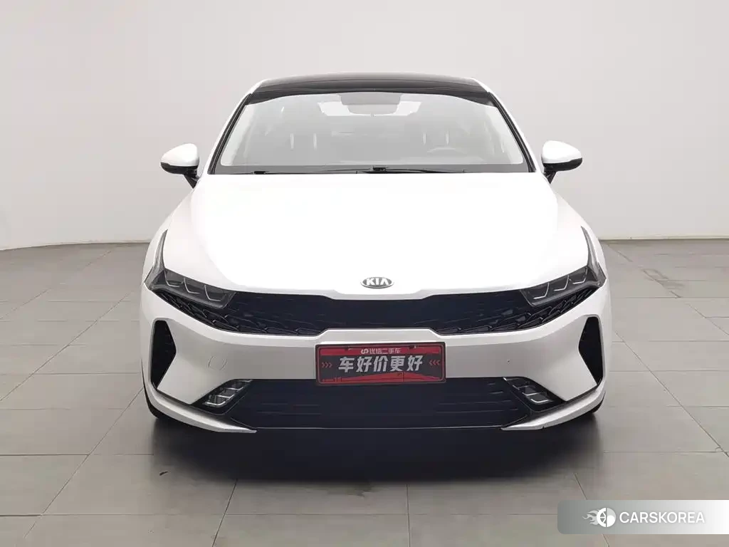 Kia K5 2021 Белый из Китая, фото 3