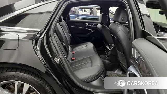 Audi A6 (C8) 2021 Черный из Кореи, фото 3