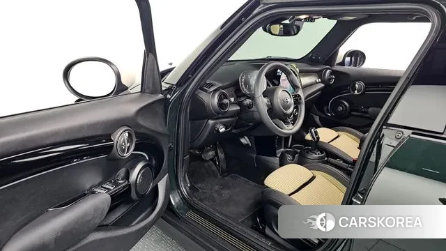 Mini Cooper S 2022 Зеленый из Кореи, фото 3