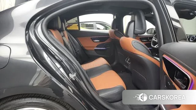 Mercedes-Benz C-Class W206 2023 Серый из Кореи, фото 3