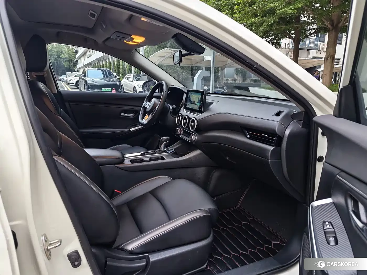 Nissan Sylphy 2023 Белый из Китая, фото 3