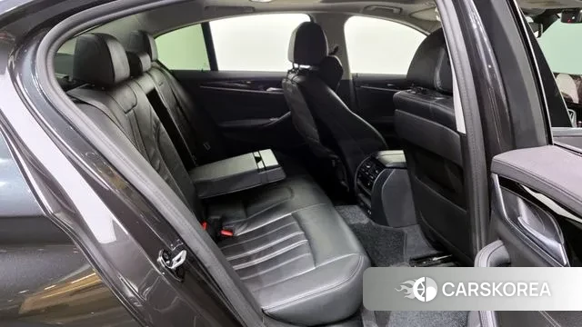 BMW 5 Series (G30) 2020 Серый из Кореи, фото 3