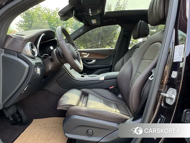Mercedes-Benz GLC 2021 Черный из Китая, фото 3