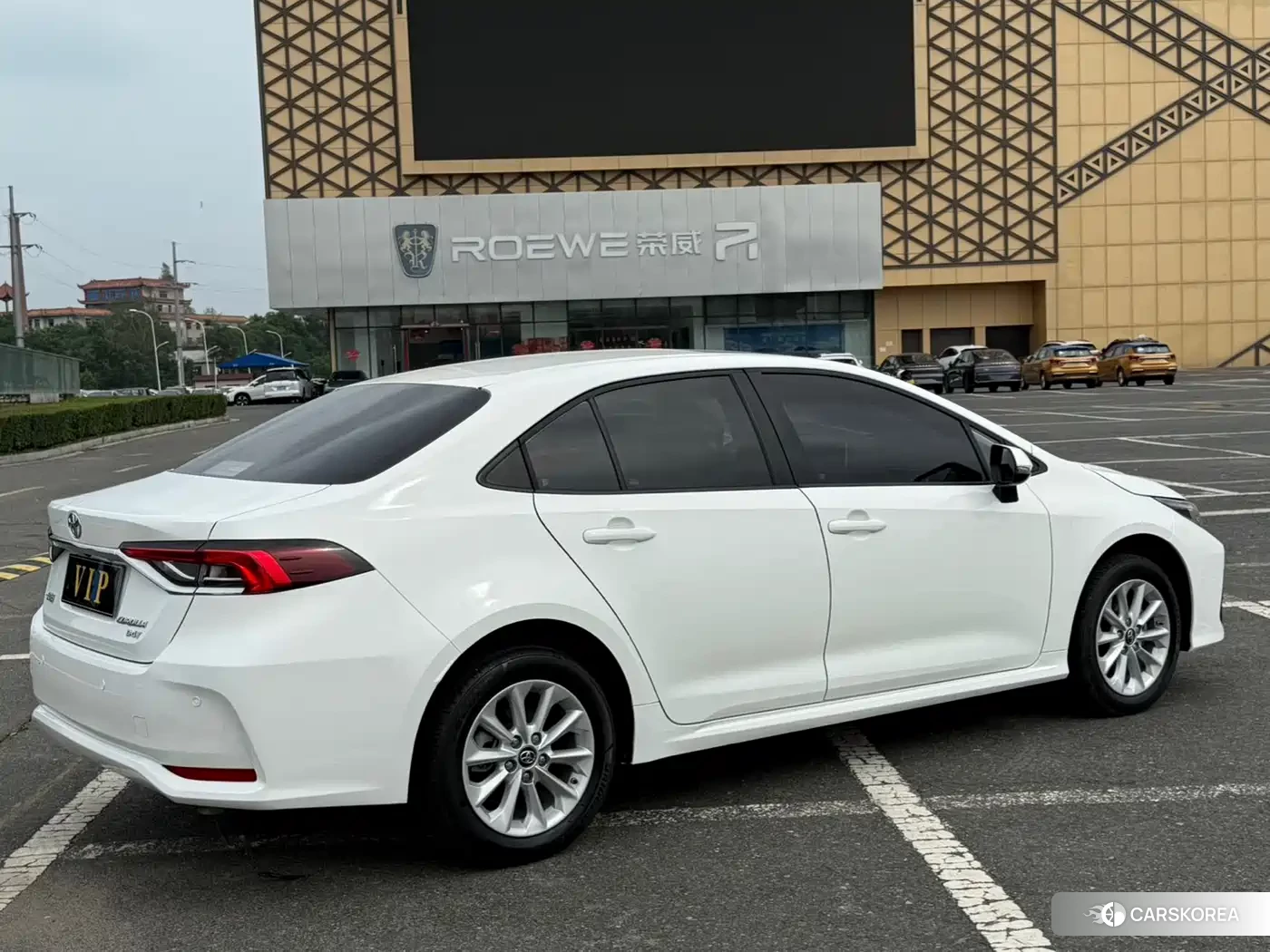 Toyota Corolla 2023 Белый из Китая, фото 3
