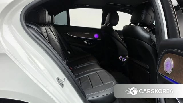 Mercedes-Benz E-Class W213 2020 Белый из Кореи, фото 3