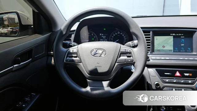 Hyundai Avante AD 2018 Белый из Кореи, фото 3