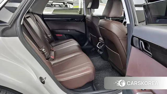 Hyundai Grandeur Hybrid (GN7) 2023 Белый из Кореи, фото 3