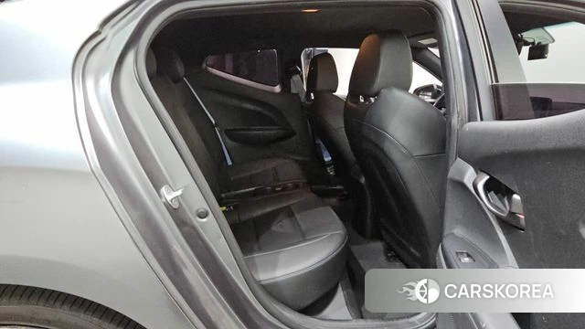 Hyundai Veloster (JS) 2018 Серебристо-серый из Кореи, фото 3