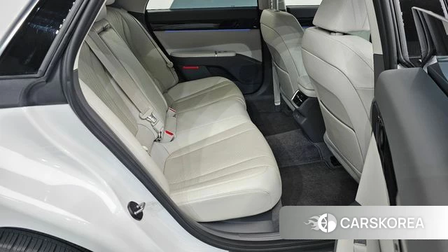 Hyundai Grandeur (GN7) 2023 Белый из Кореи, фото 3