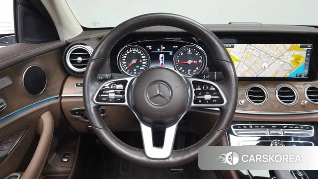 Mercedes-Benz E-Class W213 2019 Белый из Кореи, фото 3