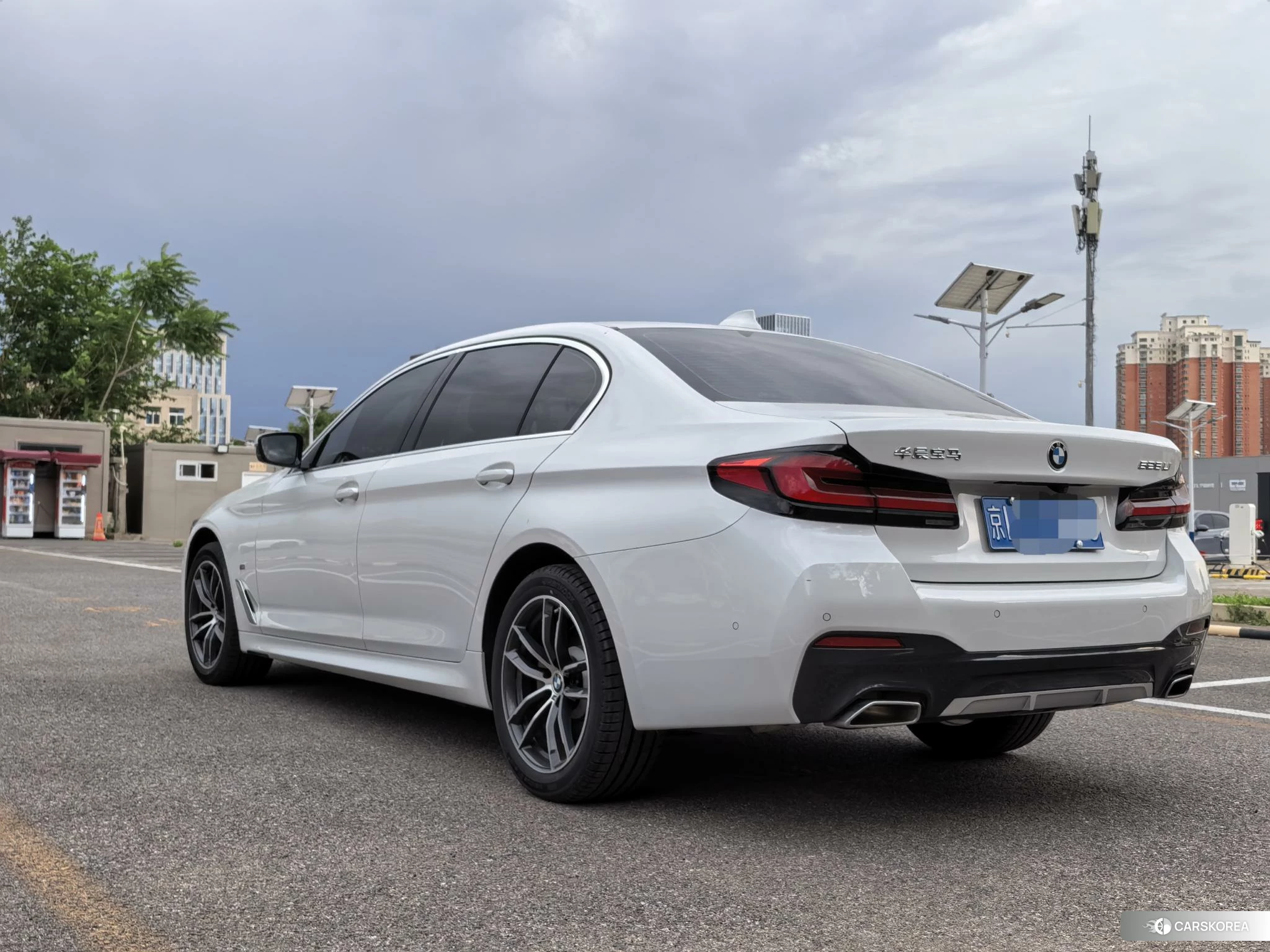 BMW 5 series 2022 Белый из Китая, фото 3